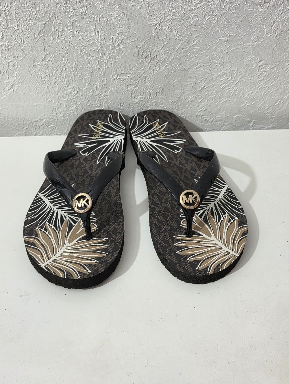 Michael Kors MK Flip-Flops Tropical Palm Print Black Sandals Women's Size 10